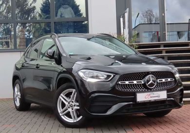 Mercedes-Benz GLA 200, 2021