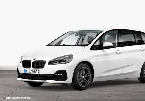 BMW 218, 2022 2