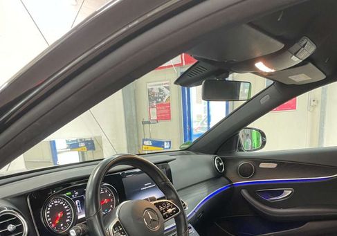 Mercedes-Benz E 200, 2020