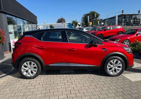 Renault Captur, 2022 3