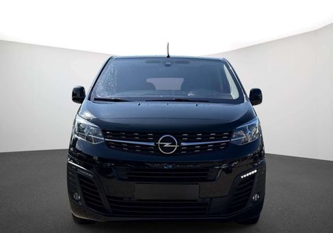 Opel Zafira, 2022