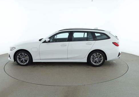 BMW 330, 2021 2