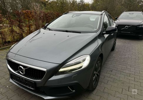 Volvo V40, 2019