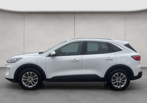 Ford Kuga, 2022