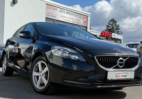 Volvo V40, 2018