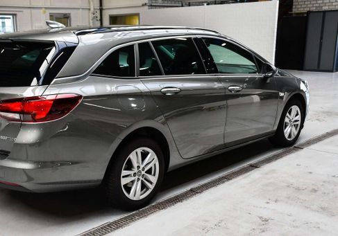 Opel Astra, 2018