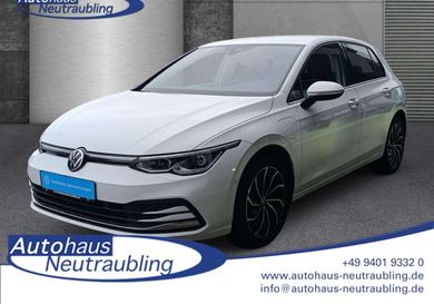 Volkswagen Golf, 2022