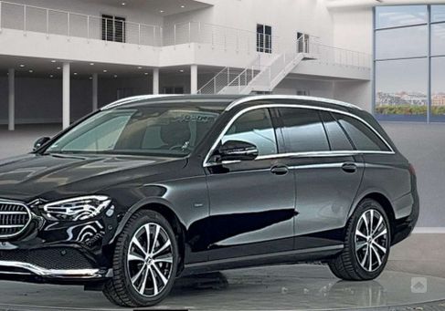 Mercedes-Benz E 300, 2021