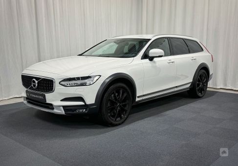 Volvo V90 Cross Country, 2020