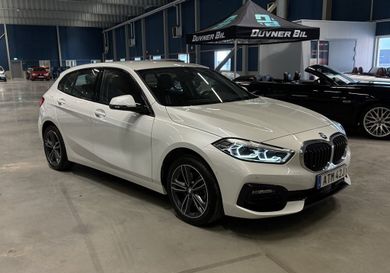BMW 118, 2022