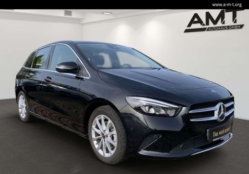 Mercedes-Benz B 200, 2022