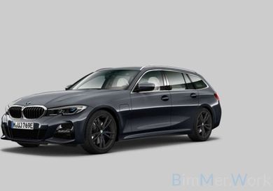 BMW 330, 2021