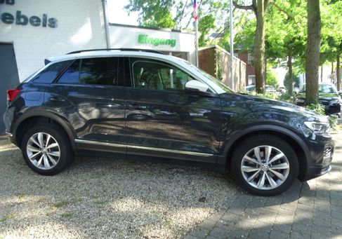 Volkswagen T-Roc, 2018