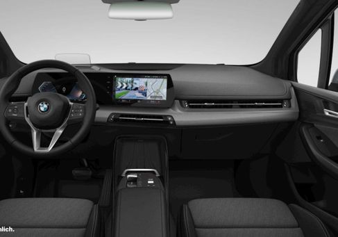 BMW 220, 2023