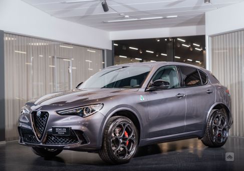 Alfa Romeo Stelvio, 2022