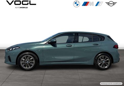 BMW 120, 2025