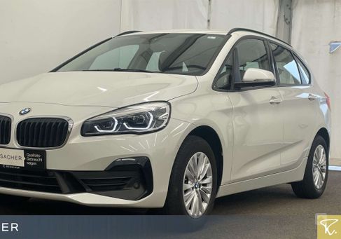 BMW 218, 2021