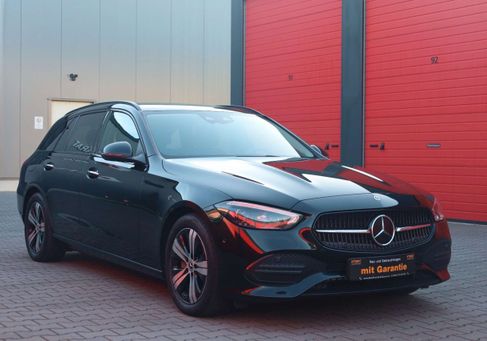 Mercedes-Benz C 220, 2022 3