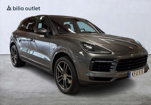 Porsche Cayenne, 2022