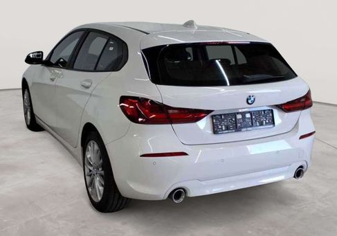 BMW 120, 2022