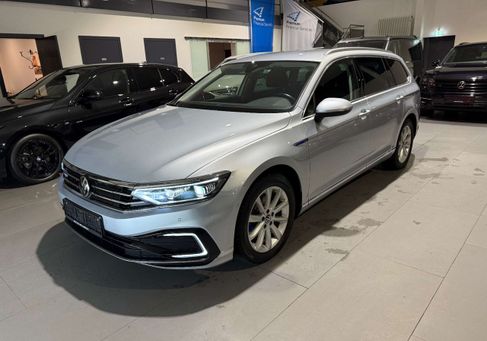 Volkswagen Passat Variant, 2022