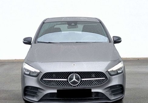 Mercedes-Benz B 180, 2019