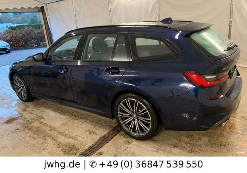 BMW 330, 2021