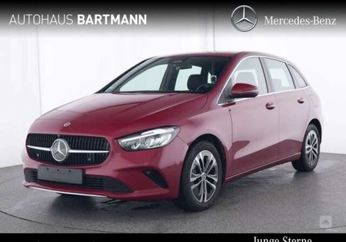 Mercedes-Benz B 250, 2023