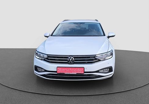 Volkswagen Passat Variant, 2023 3
