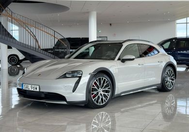 Porsche Taycan, 2022