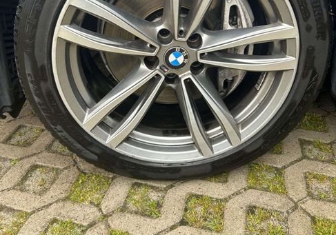 BMW 740, 2018