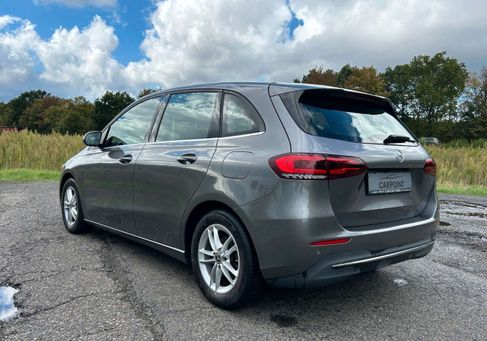 Mercedes-Benz B 180, 2019