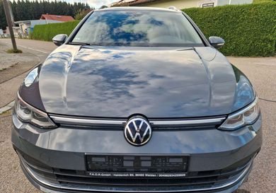 Volkswagen Golf, 2022