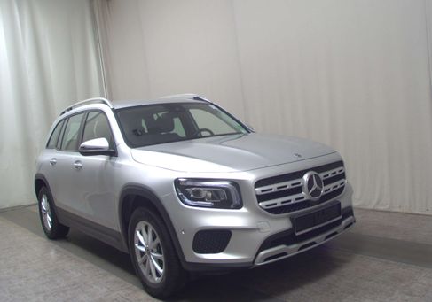 Mercedes-Benz GLB 200, 2022