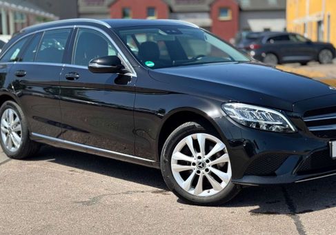 Mercedes-Benz C 300, 2020