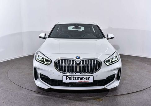 BMW 118, 2023