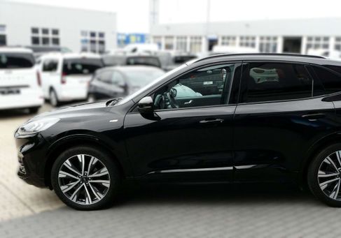 Ford Kuga, 2022