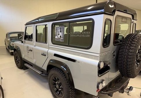 Land Rover Defender, 2011