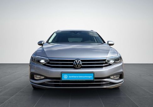 Volkswagen Passat Variant, 2023 3