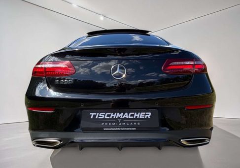 Mercedes-Benz E 200, 2019 3