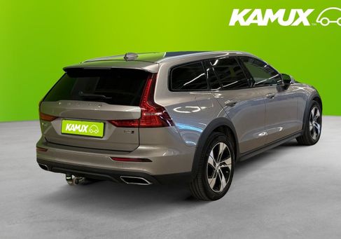 Volvo V60 Cross Country, 2021