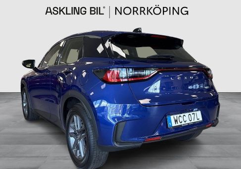Lexus, 2025