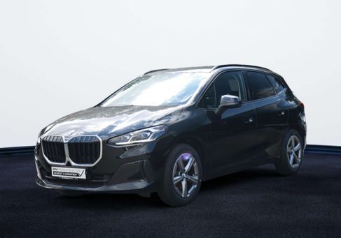 BMW 220, 2025 2