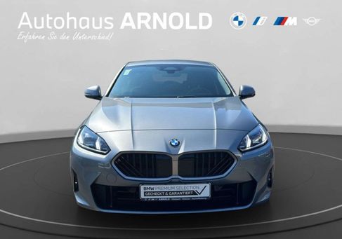 BMW 120, 2025