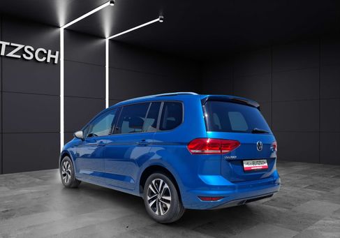 Volkswagen Touran, 2021 3