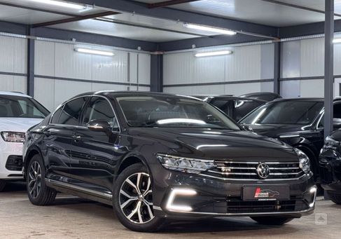 Volkswagen Passat, 2021