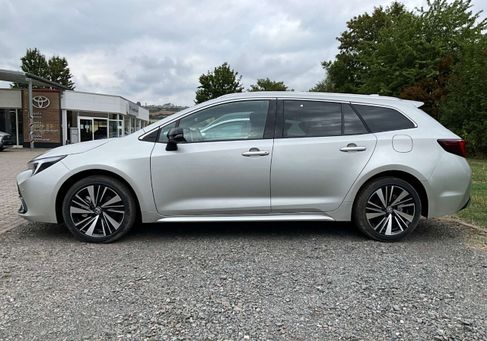 Toyota Corolla, 2025 3