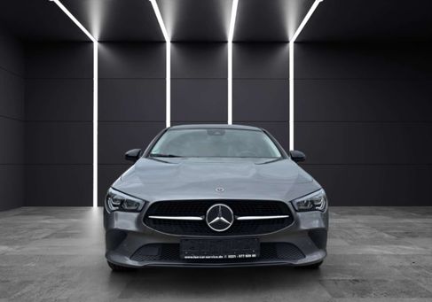 Mercedes-Benz CLA 200, 2022