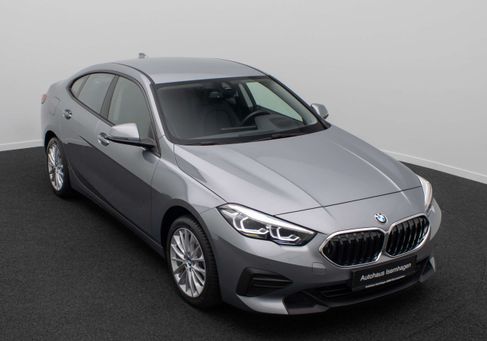 BMW 220, 2023 3