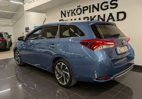 Toyota Auris Touring Sports, 2016